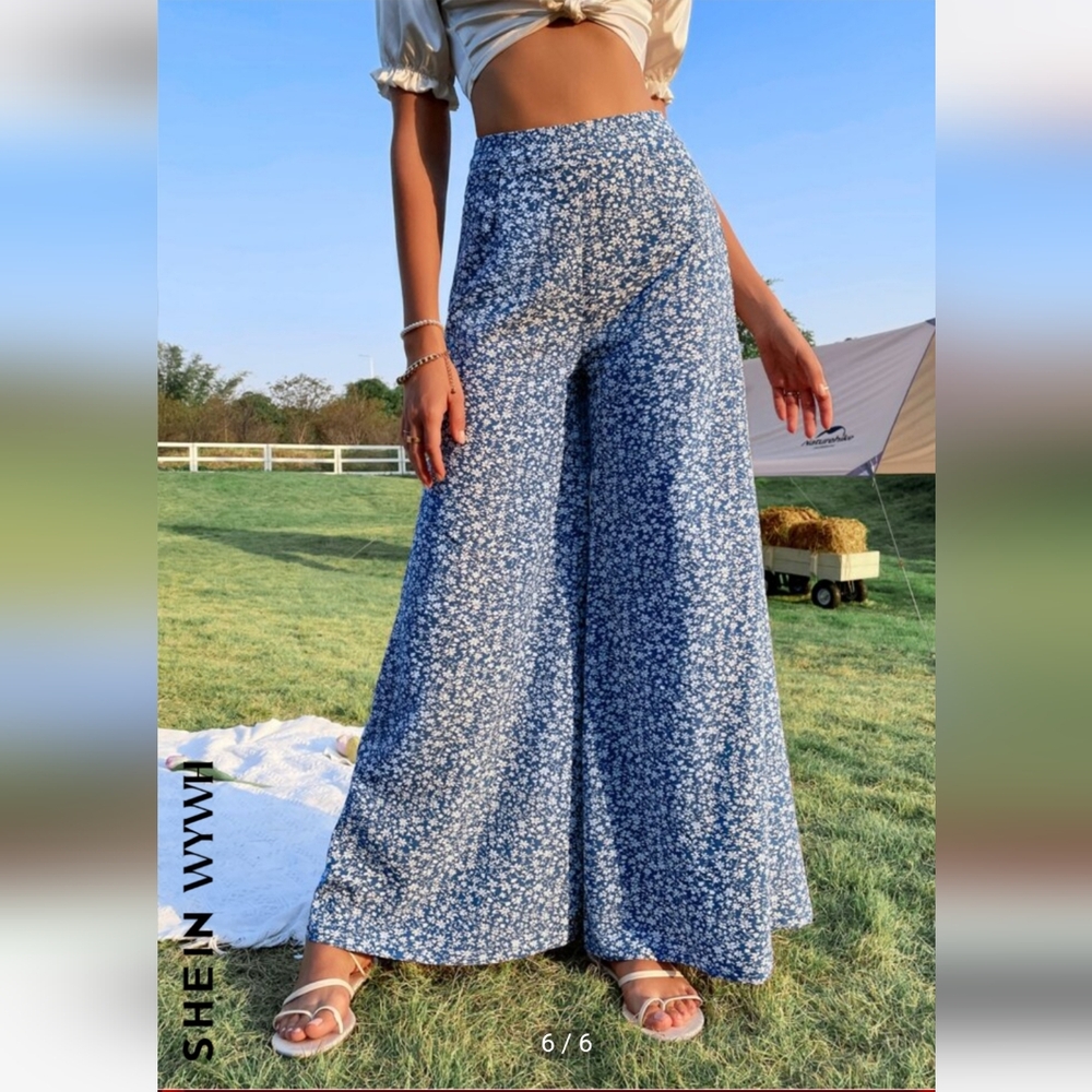 SHEIN Blue Floral Wide Leg Pants